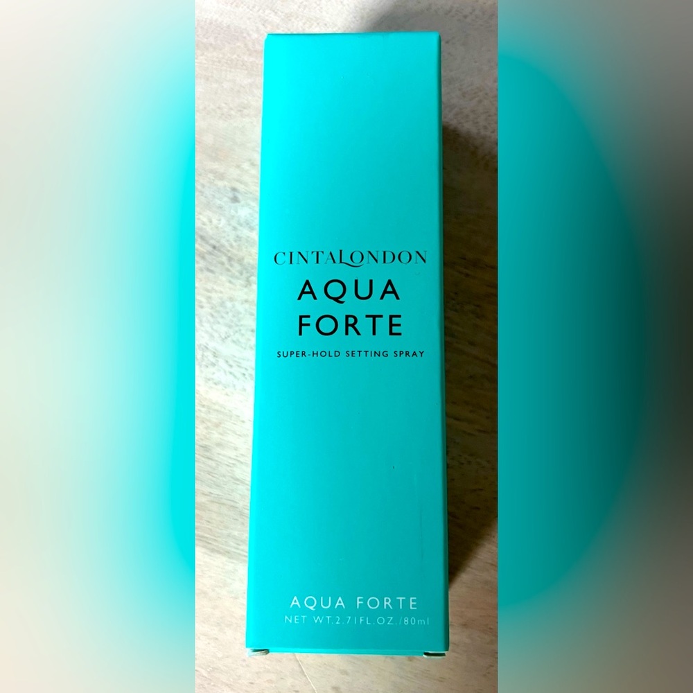 Cinta London Aqua Forte Super-Hold Setting Spray